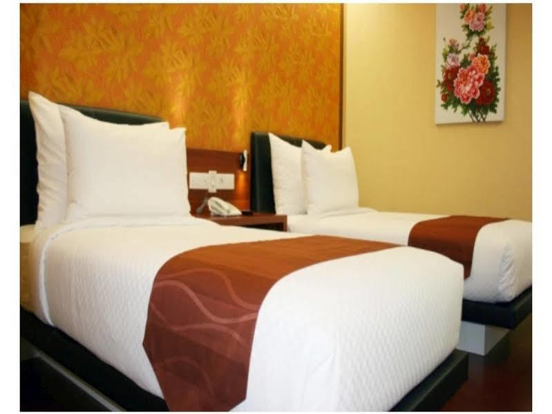 Citihub Hotel Yogyakarta Exterior photo
